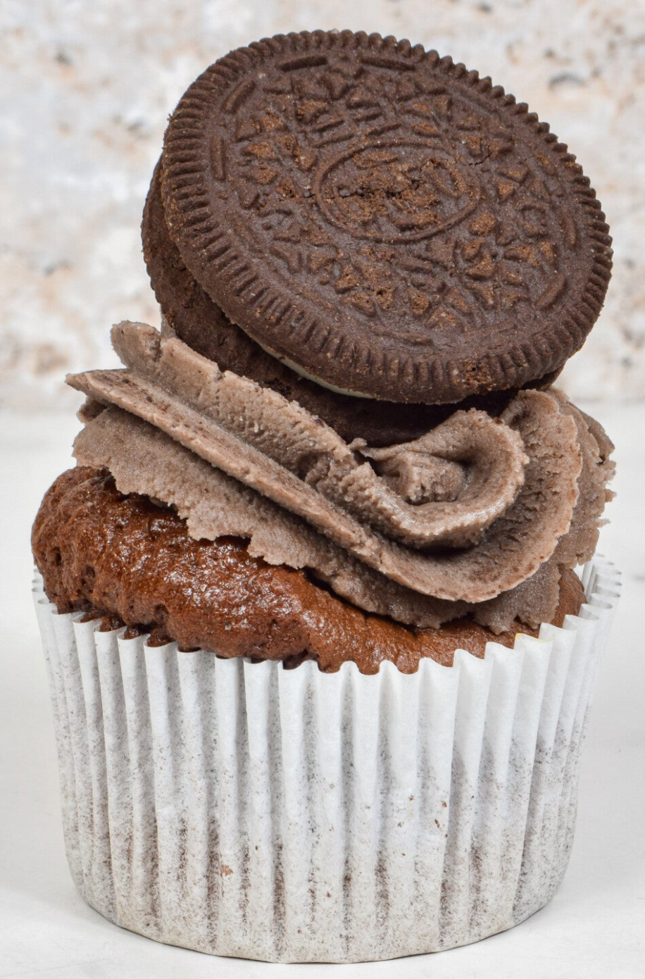 Chocolate Oreo Cupcake
